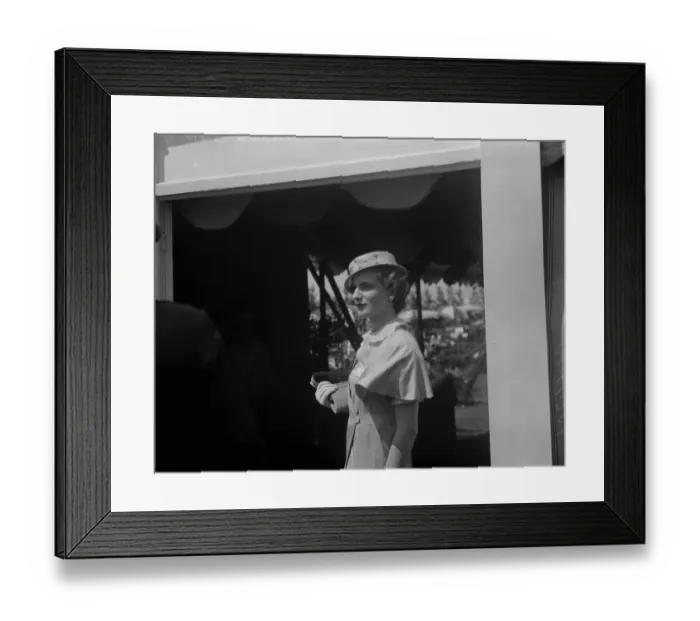 Framed Print : Royal Ascot opens. A hat fashion on the opening day. 14 June 1932 Framed Print : Royal Ascot opens. A hat fashion on the opening day. 14 June 1932
