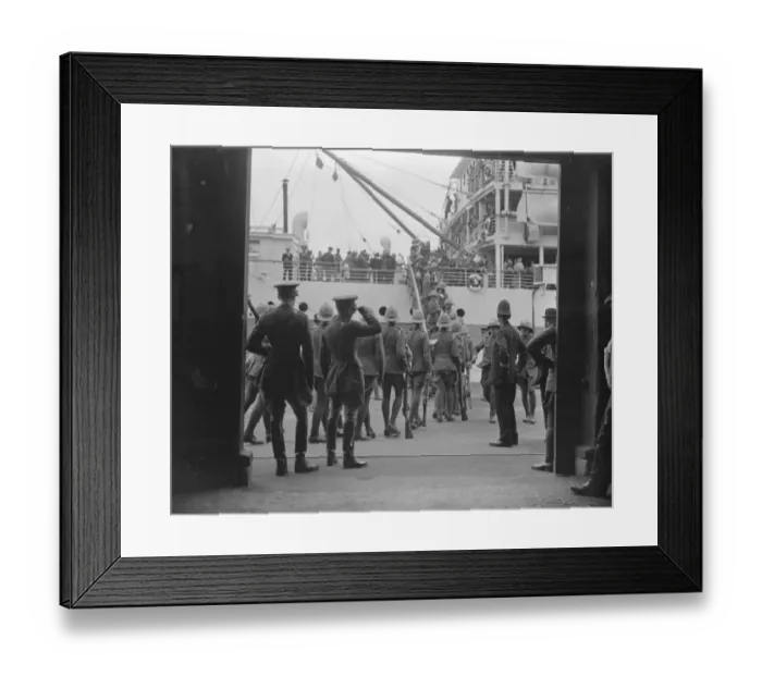 Framed Print : The troopship Nevasa at Southampton on the departures of 17th / 21st Lancers Framed Print : The troopship Nevasa at Southampton on the departures of 17th / 21st Lancers