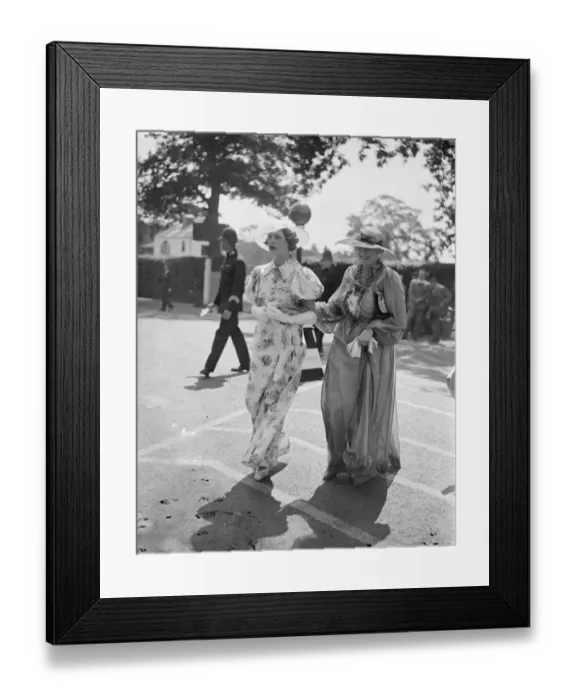 Framed Print : Striking Fashion At Ascot. Ascot, on Royal Hunt Cup day, favoured with even better Framed Print : Striking Fashion At Ascot. Ascot, on Royal Hunt Cup day, favoured with even better