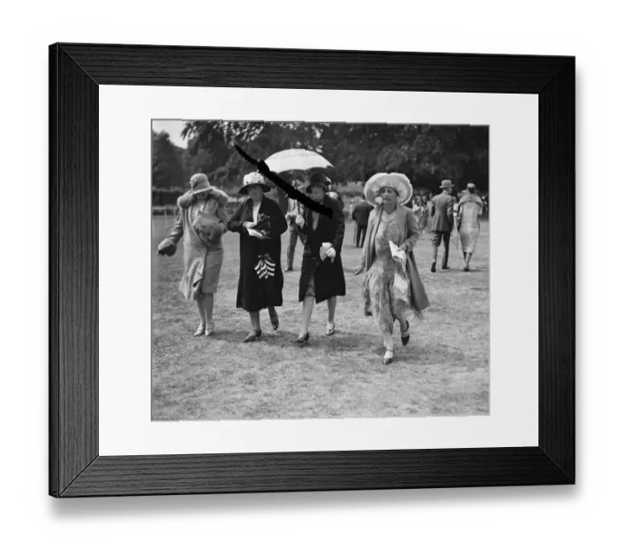 Framed Print : Indian Empire Garden party at Ranelagh Mrs Shamief 3 July 1929