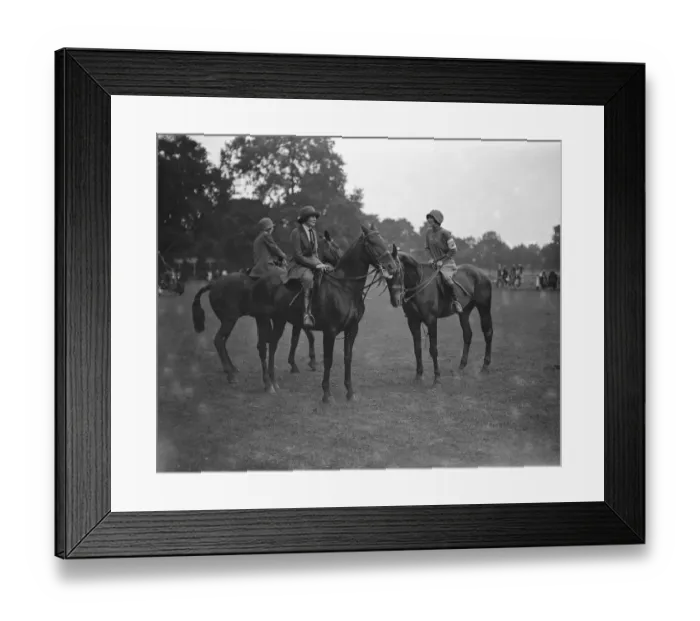 Framed Print : Ladies Mounted Sports at Ranelagh Lady Victoria Fielding ( left ) and Miss C Wardrop 1925 Framed Print : Ladies Mounted Sports at Ranelagh Lady Victoria Fielding ( left ) and Miss C Wardrop 1925
