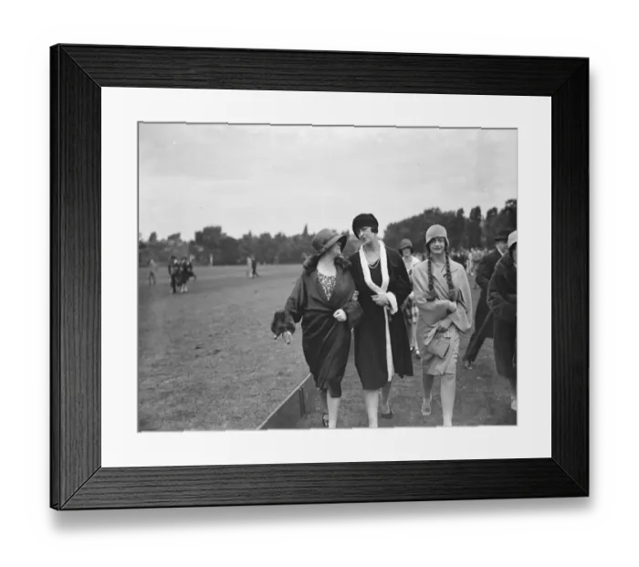 Framed Print : Polo at Hurlingham - El Gordo versus Hurricanes. Mme De Landa, Mme Szarvasy Framed Print : Polo at Hurlingham - El Gordo versus Hurricanes. Mme De Landa, Mme Szarvasy