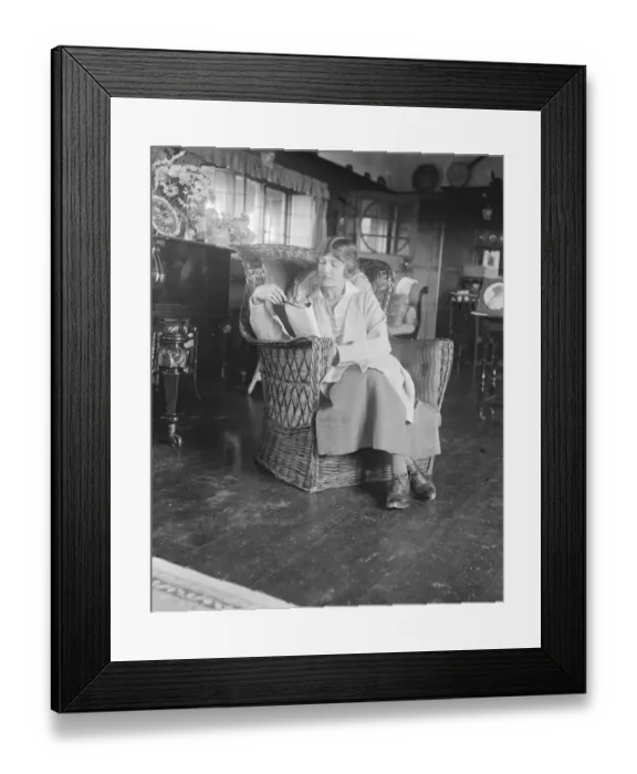 Framed Print : Return of Lily Elsie to the stage Devoting her salary to the fund for disabled soldiers Framed Print : Return of Lily Elsie to the stage Devoting her salary to the fund for disabled soldiers