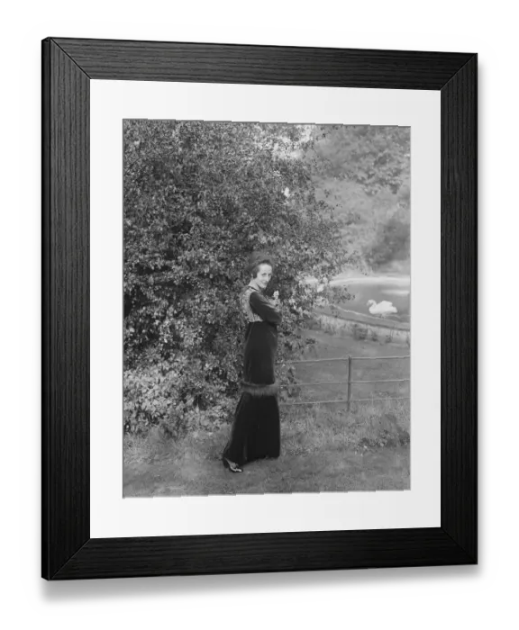 Framed Print : Madame Anna Pavlova 20 February 1920 Framed Print : Madame Anna Pavlova 20 February 1920