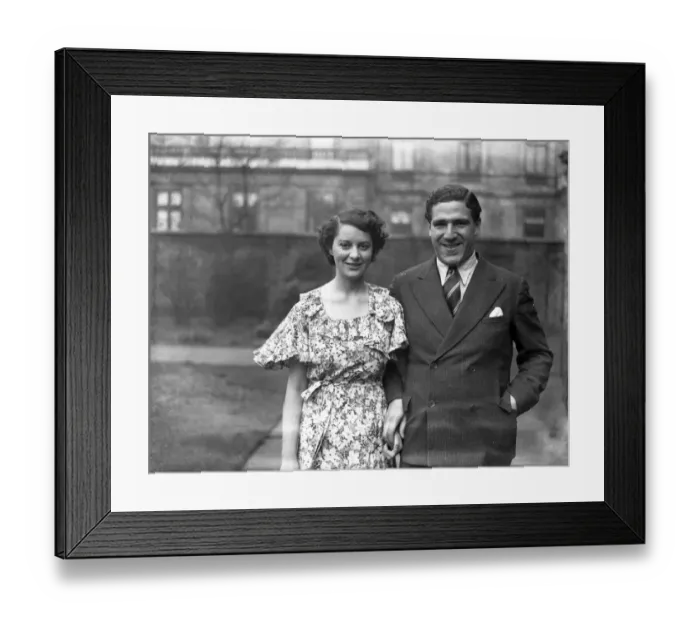 Framed Print : Mr Seligman, youngest son of Sir Charles Seligman the banker, and Miss Meryl Leon Jona Framed Print : Mr Seligman, youngest son of Sir Charles Seligman the banker, and Miss Meryl Leon Jona