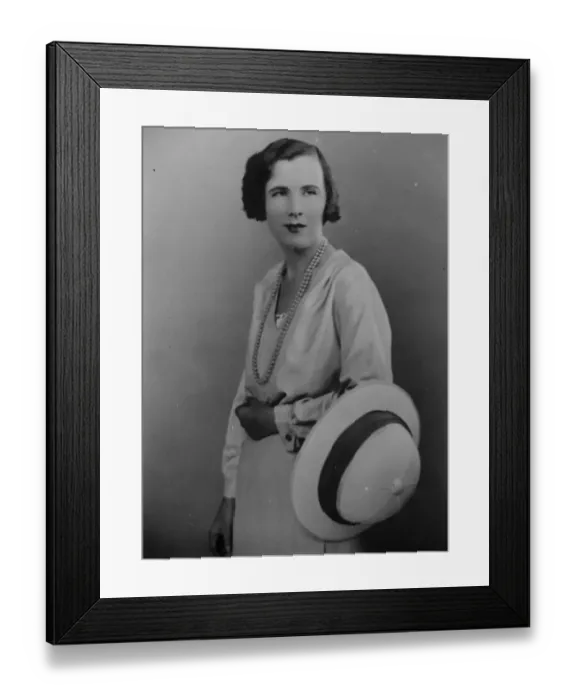 Framed Print : The Hon Mrs Victor Bruce. 1 September 1930