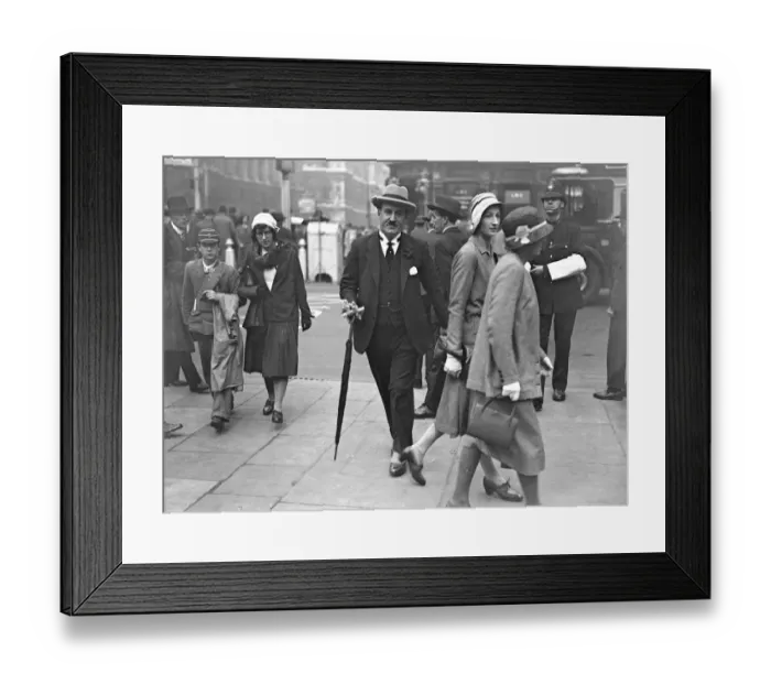 Framed Print : Parliament re - assembles. Mr Jack Hayes, Member of Parliament for the Liverpool