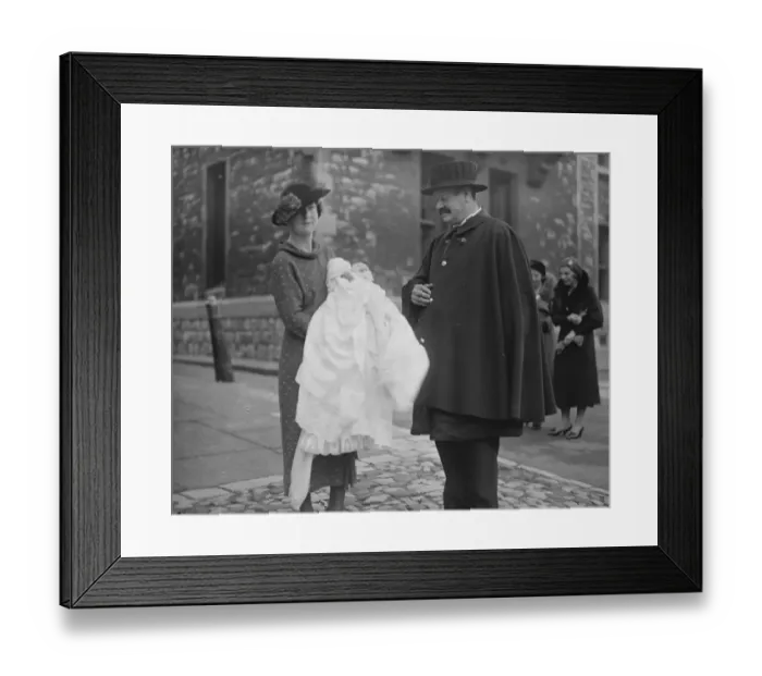 Framed Print : Captain and Mrs William making and their infant daughter Penelope Anne, after Framed Print : Captain and Mrs William making and their infant daughter Penelope Anne, after