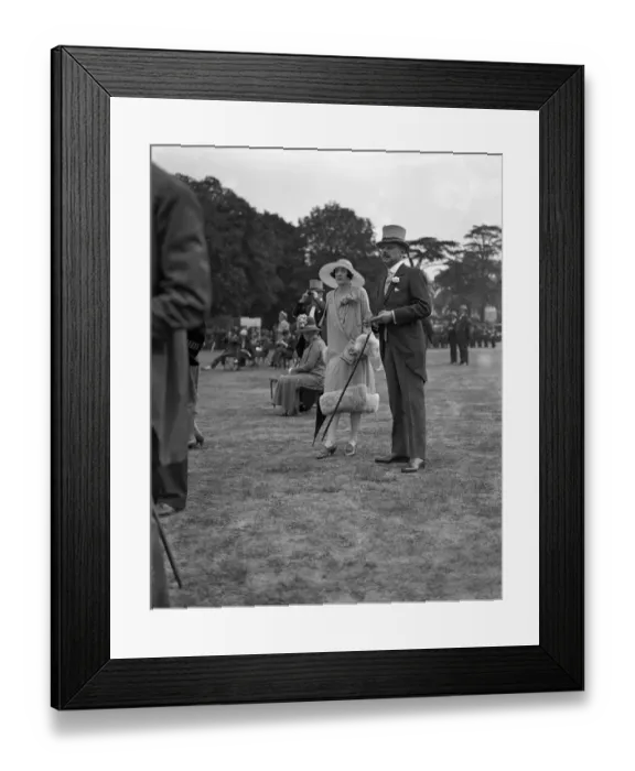 Framed Print : International Polo match at the Hurlingham Club, London - the British Army versus Framed Print : International Polo match at the Hurlingham Club, London - the British Army versus