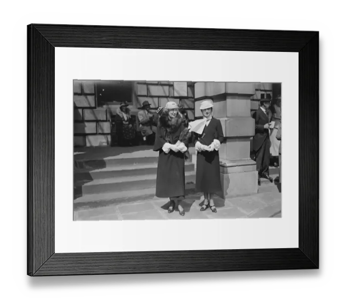 Framed Print : Private View Day at the Royal Academy Mrs Eaton and her daughter, Lady Dashwood 1933