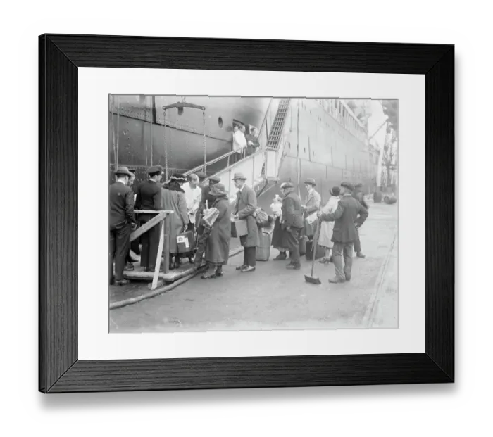 Framed Print : The emigrant ship. Emigrants embarking at Tilbury on the 13 oco ton liner Moreton