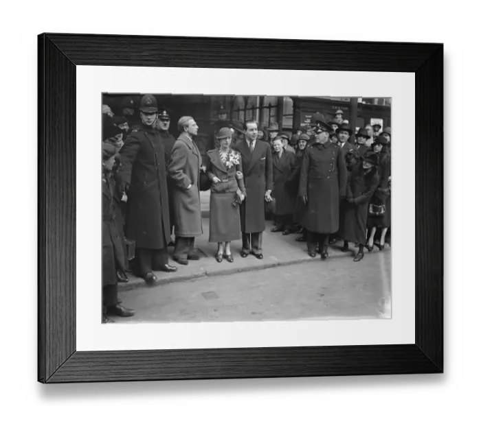 Framed Print : Wedding of Prince Sigvard of Sweden and Fraulein Erika Patzek, Daughter of a Berlin industrialist Framed Print : Wedding of Prince Sigvard of Sweden and Fraulein Erika Patzek, Daughter of a Berlin industrialist