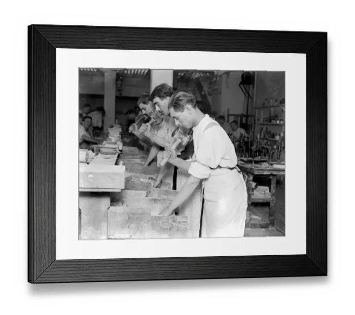 Framed Print : Beating Gold Leaf. The art of beating fine gold leaf was in existence 4, 000 years ago Framed Print : Beating Gold Leaf. The art of beating fine gold leaf was in existence 4, 000 years ago