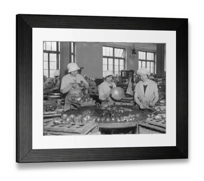 Framed Print : Easter novelties at Pascalls, Mitcham 19 February 1924 Framed Print : Easter novelties at Pascalls, Mitcham 19 February 1924