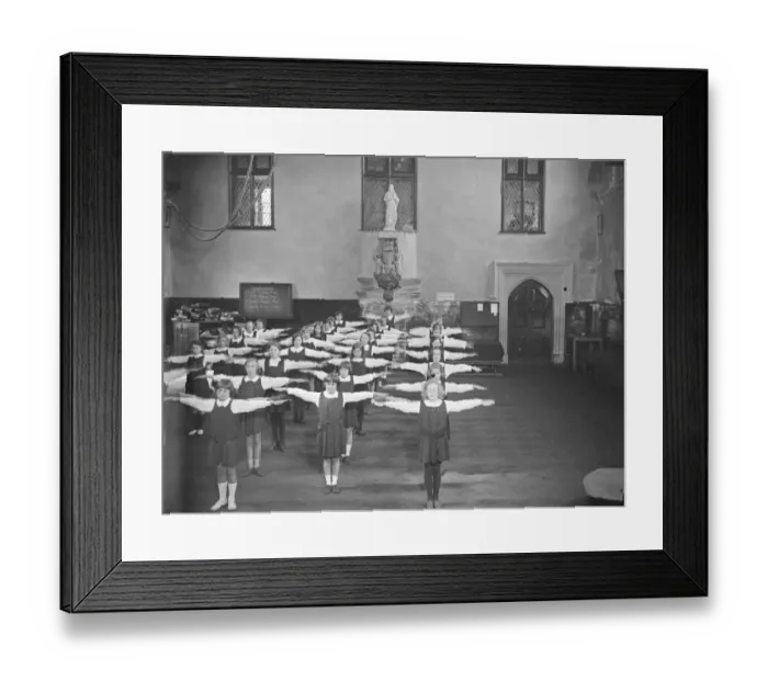 Framed Print : Where Queen Elizabeth I lived and danced galliards with her courtiers. The Old