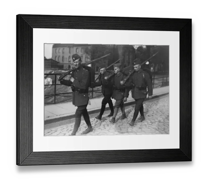 Framed Print : Polish soldiers going on guard in Posen. 24 October 1921 Framed Print : Polish soldiers going on guard in Posen. 24 October 1921