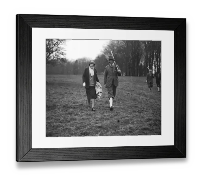 Framed Print : Lady Curzons shooting party at Hackwood Park, near Basingstoke. Lady Curzon and Lord Cochrane