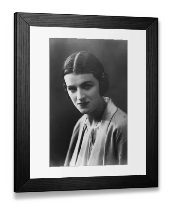 Framed Print : Royal Command performance at the London Coliseum. Gracie Fields. 22 February 1928 Framed Print : Royal Command performance at the London Coliseum. Gracie Fields. 22 February 1928
