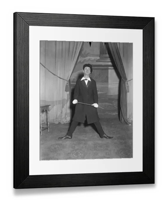 Framed Print : Old Times of the music halls at the Palladium, London Mr Charles Lee 23 December 1922 Framed Print : Old Times of the music halls at the Palladium, London Mr Charles Lee 23 December 1922
