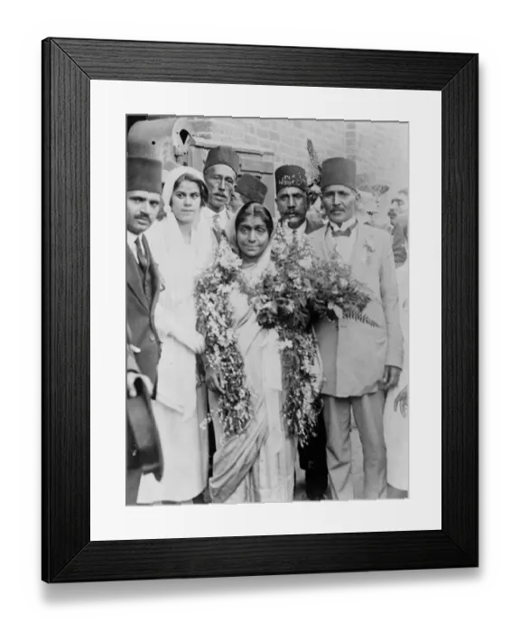 Framed Print : Gandhis woman disciple in South Africa. Mrs Sarojini Naidu, Gandhis woman disciple Framed Print : Gandhis woman disciple in South Africa. Mrs Sarojini Naidu, Gandhis woman disciple