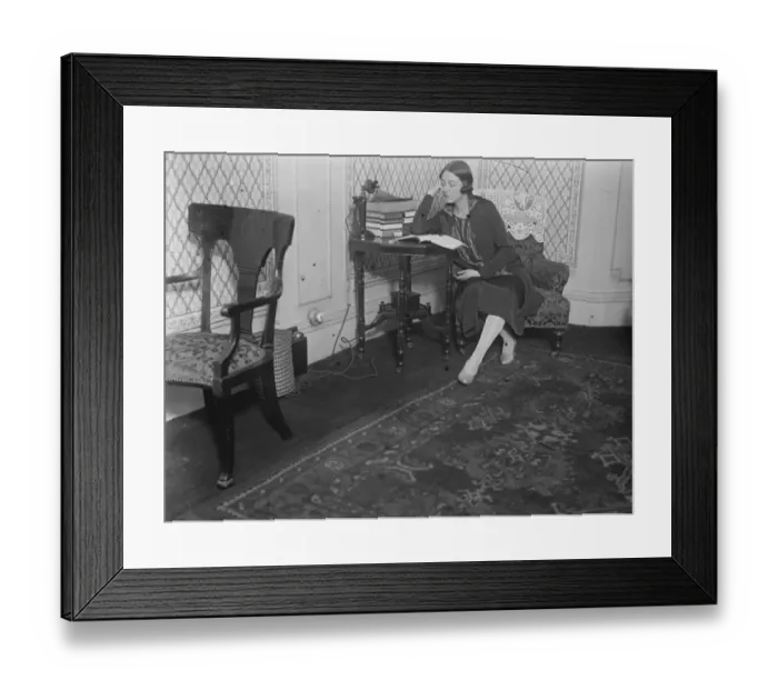 Framed Print : Titled leading Lady. Lady Grant ( Miss Margaret Cochran ), who is to play Framed Print : Titled leading Lady. Lady Grant ( Miss Margaret Cochran ), who is to play