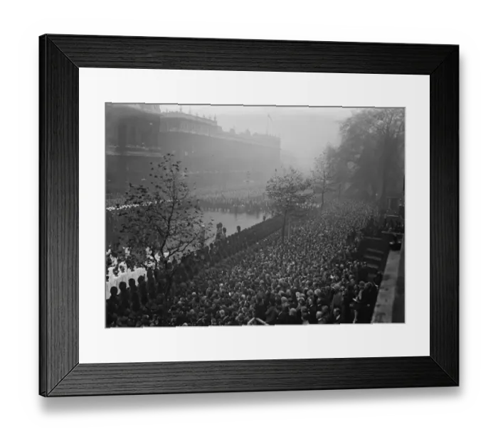 Framed Print : 10th Anniversary of the Armistice. A general view of the scene round the Cenotaph in Whitehall