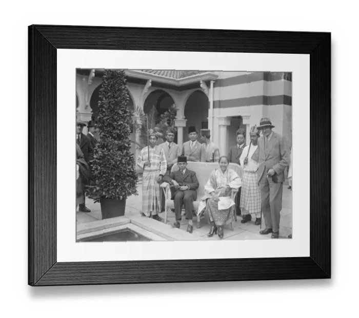 Framed Print : The Sultan of Perak at Wembley. The Sultan of Perak visited the Malay Pavilion Framed Print : The Sultan of Perak at Wembley. The Sultan of Perak visited the Malay Pavilion