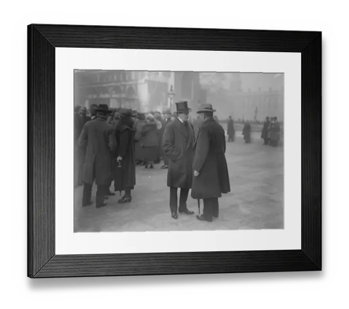 Framed Print : State opening of Parliament. Admiral Lord Beatty chatting to Mr J H Thomas. 15 Framed Print : State opening of Parliament. Admiral Lord Beatty chatting to Mr J H Thomas. 15