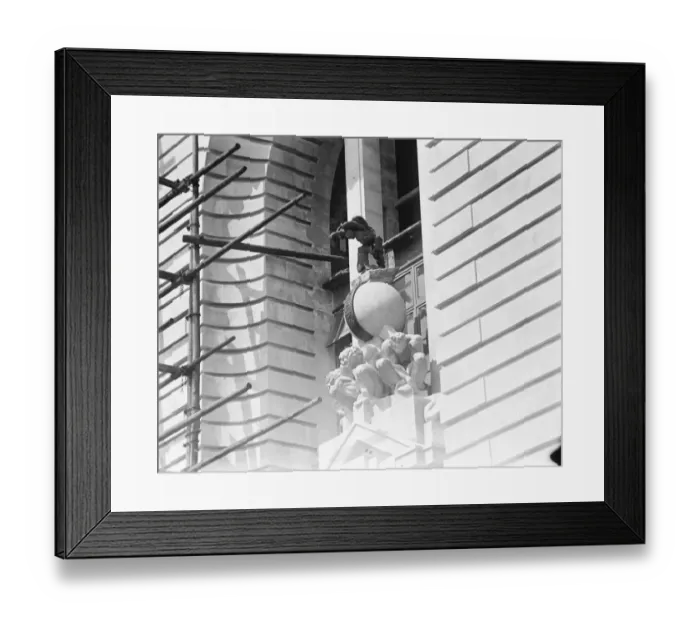Framed Print : Mysterious Statuary on Londons New County Ball A weight of responsibility is it Framed Print : Mysterious Statuary on Londons New County Ball A weight of responsibility is it