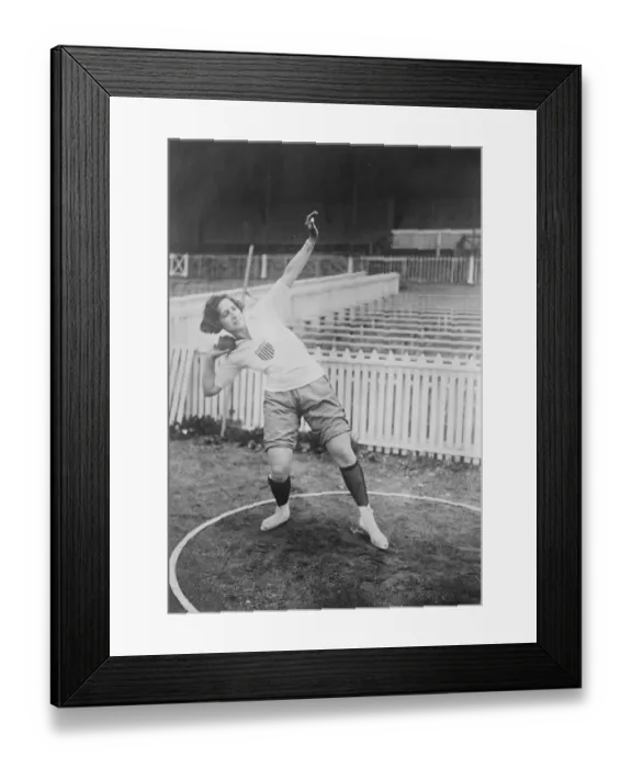 Framed Print : American Girls in Paris for Feminine Olympic Games Miss Maud Rosenbaum, the putting Framed Print : American Girls in Paris for Feminine Olympic Games Miss Maud Rosenbaum, the putting