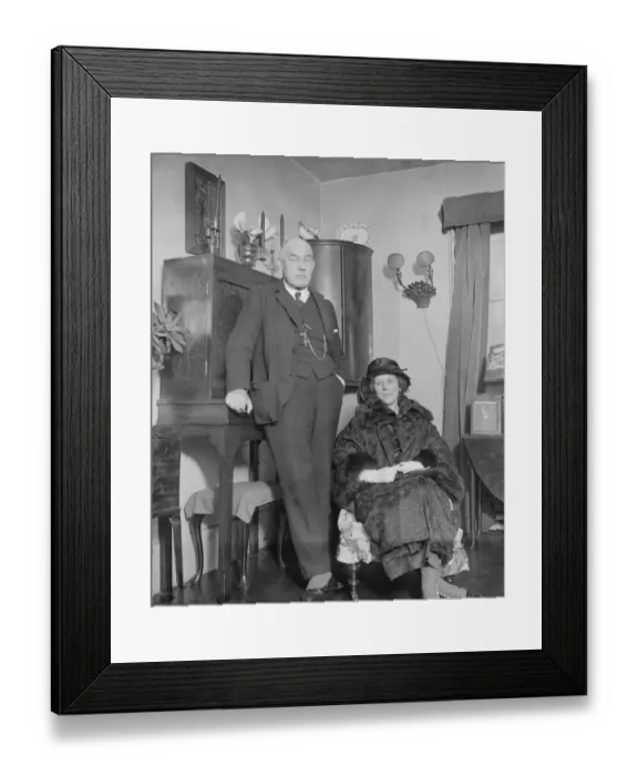 Framed Print : The Earl of Denbigh and Miss Kathleen Emmet of New York Engaged The Earl and Ms Framed Print : The Earl of Denbigh and Miss Kathleen Emmet of New York Engaged The Earl and Ms