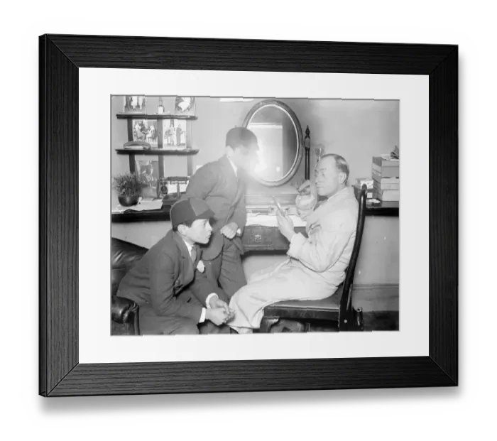 Framed Print : Ernest Treux, the American Actor, in his dressing room. 24 December 1926 Framed Print : Ernest Treux, the American Actor, in his dressing room. 24 December 1926