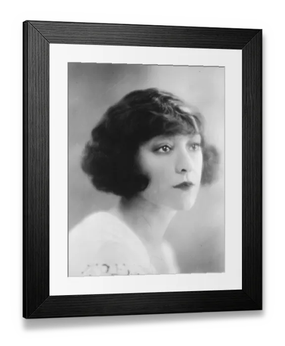 Framed Print : The Dolly sisters, who have taken New York by storm. Rosie Dolly. 10 October 1924 Framed Print : The Dolly sisters, who have taken New York by storm. Rosie Dolly. 10 October 1924