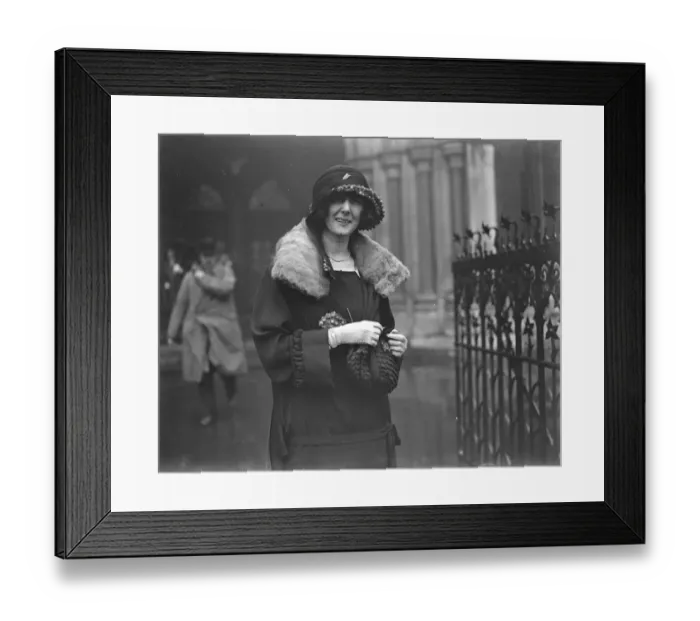 Framed Print : Libel action by an actress. In the Kings Bench Division a settlement was announced Framed Print : Libel action by an actress. In the Kings Bench Division a settlement was announced