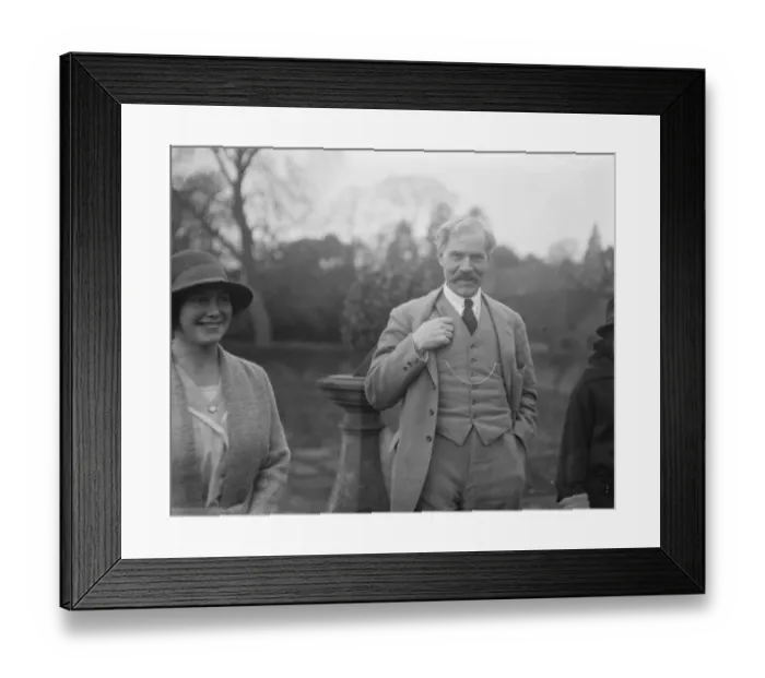 Framed Print : Premiers meet at Chequers Mr Ramsay MacDonalds first visit 22 June 1924 Framed Print : Premiers meet at Chequers Mr Ramsay MacDonalds first visit 22 June 1924