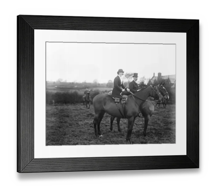 Framed Print : Opening meet of the Quorn Hunt at Kirby Gate. Sir Gerald and Lady Hanson. 7 November Framed Print : Opening meet of the Quorn Hunt at Kirby Gate. Sir Gerald and Lady Hanson. 7 November