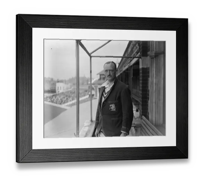 Framed Print : Cricketer. Jack Parsons, the Parson cricketer of Warwickshire. June 1928