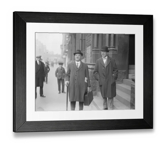 Framed Print : Representatives of seven unions attend mass meting of hoe strikers. Left to right