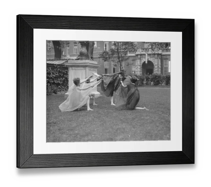 Framed Print : Miss Italia Contis pupils rehearsing for the theatrical garden party Framed Print : Miss Italia Contis pupils rehearsing for the theatrical garden party