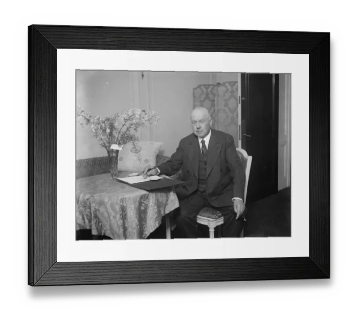 Framed Print : Argentine Ministers visit. Senor Don Angel Gallardo, the Argentine Foreign Minister