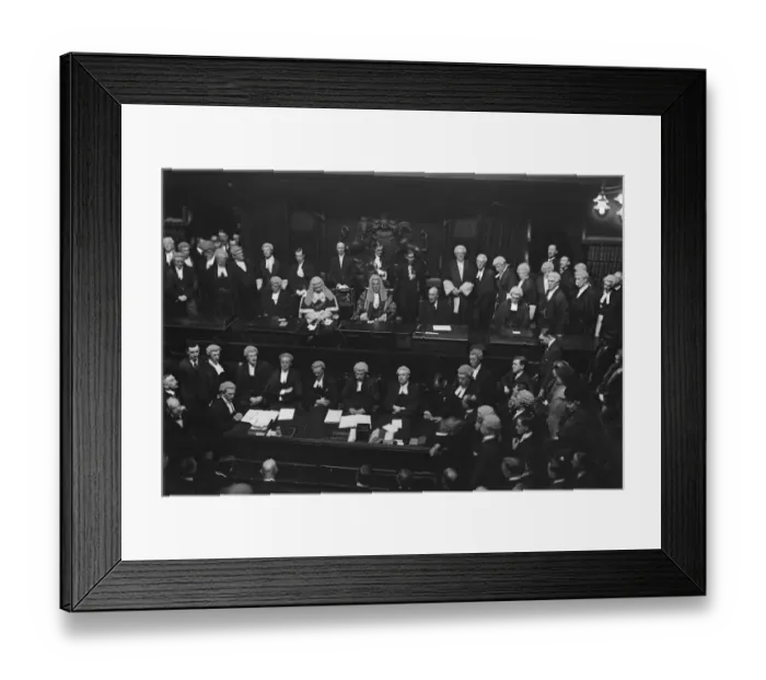 Framed Print : Lord Birkenhead, the Lord Chancellor, making his speech. Next to him is the Lord Chief Justice