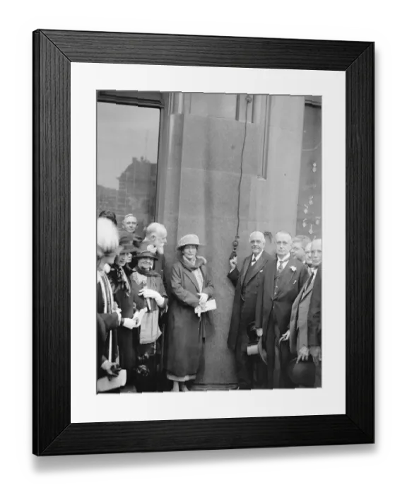 Framed Print : Earl Balfour Unveils group of sculptures at Bush House, Strand. Earl Balfour Framed Print : Earl Balfour Unveils group of sculptures at Bush House, Strand. Earl Balfour