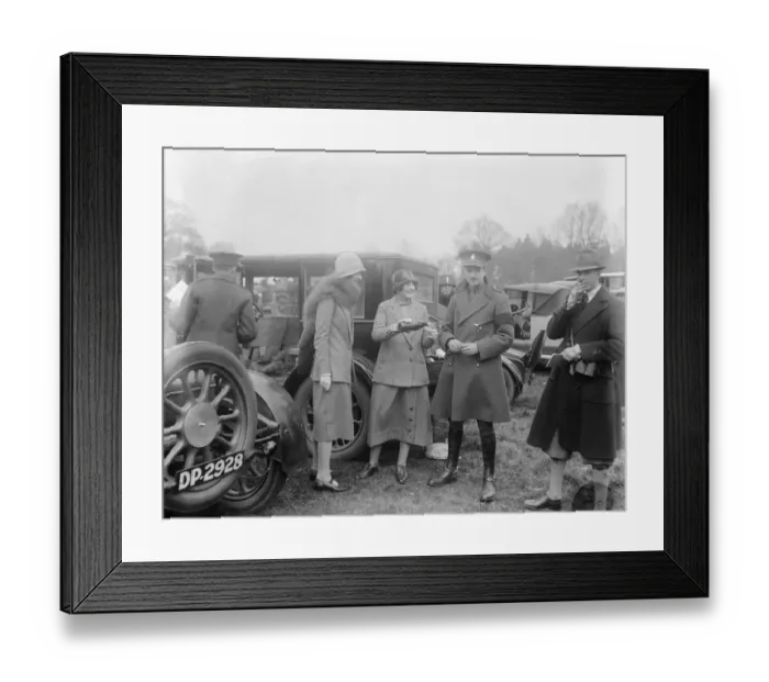 Framed Print : Garth hunt point to point races at Newlands, Arborfield. Miss Leila Courage offering