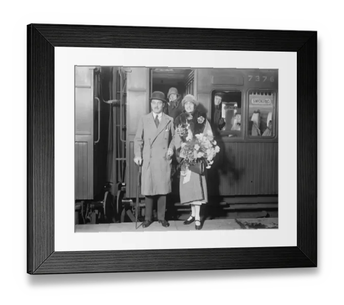 Framed Print : New High Commissioner leaves for Egypt. Sir George Lloyd, the new High Commissioner for Egypt