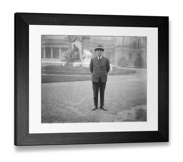 Framed Print : First meeting of Irish Free State Senate in Dublin. Dr O Sullivan arriving. 12 Framed Print : First meeting of Irish Free State Senate in Dublin. Dr O Sullivan arriving. 12