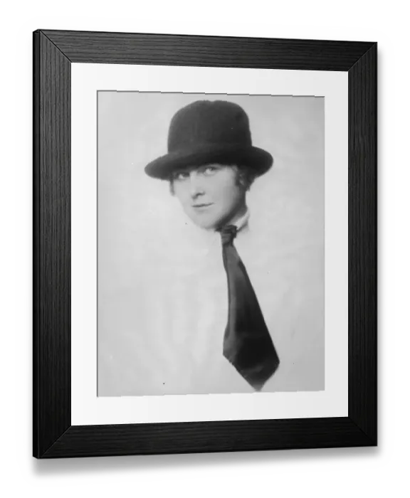 Framed Print : Austrias woman golf champion in England. Mlle Lilly von Nagy, who is now in England Framed Print : Austrias woman golf champion in England. Mlle Lilly von Nagy, who is now in England