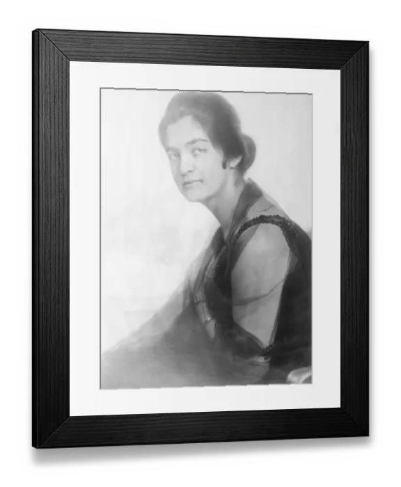 Framed Print : Countess Tennis Player for Wimbeldon Countess Sparre a famous Swedish tennis player Framed Print : Countess Tennis Player for Wimbeldon Countess Sparre a famous Swedish tennis player