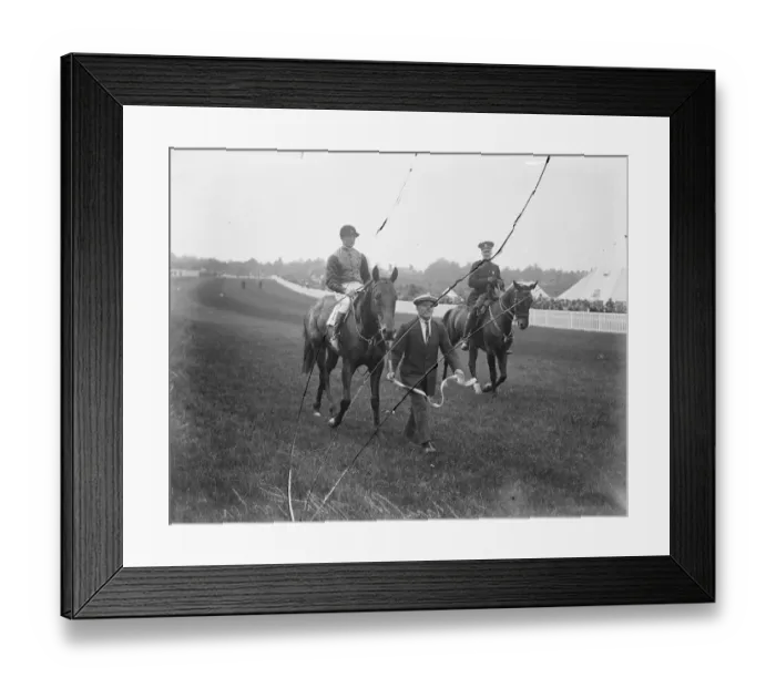 Framed Print : At Royal Ascot. Knight of the Garter, the Kings horse, winner of the Coventry Stakes