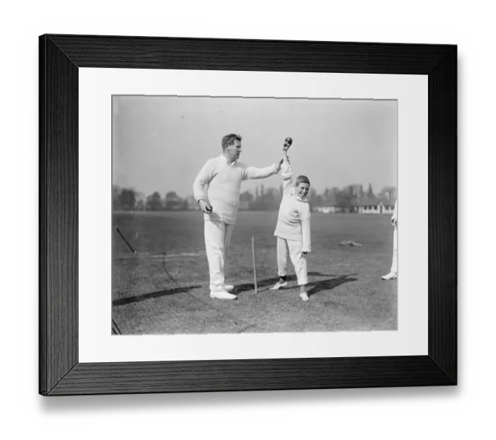Framed Print : Holiday cricket innovation. Well known Kent professional coaching at Roehampton