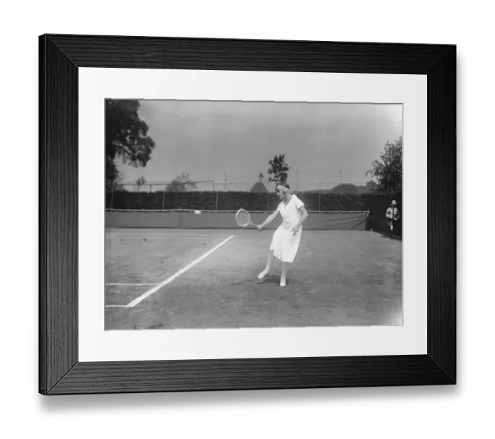 Framed Print : Tennis at Wimbledon. Mlle Contostavlos in play. 23 June 1926 Framed Print : Tennis at Wimbledon. Mlle Contostavlos in play. 23 June 1926